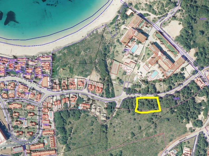 Bouwgrond te koop in Arenal d'en Castell - € 550.000 (Ref: 9639390)