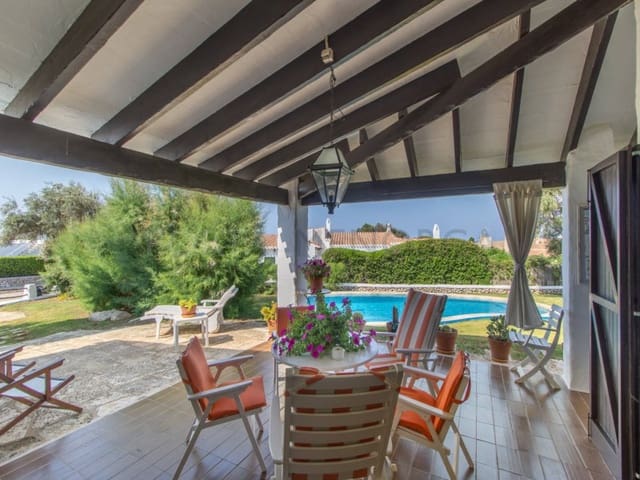 6 slaapkamer Villa te koop in Binibeca, San Luis / Sant Lluís met zwembad - € 1.350.000 (Ref: 9639392)