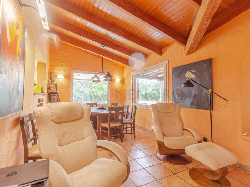 Finca/Casa Rural de 6 habitaciones en Llucmaçanes en venta con piscina - 1.450.000 € (Ref: 9639393)