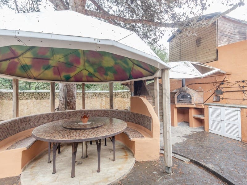 Finca/Casa Rural de 6 habitaciones en Llucmaçanes en venta con piscina - 1.450.000 € (Ref: 9639393)