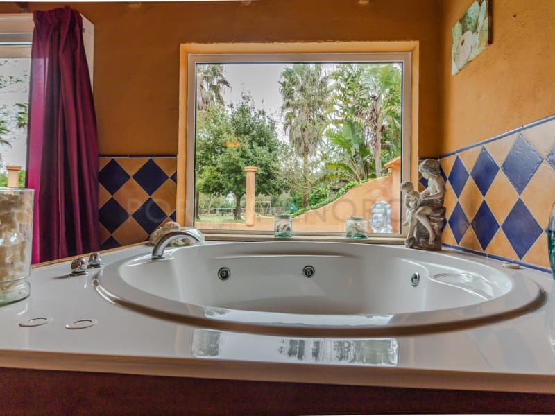 Finca/Casa Rural de 6 habitaciones en Llucmaçanes en venta con piscina - 1.450.000 € (Ref: 9639393)