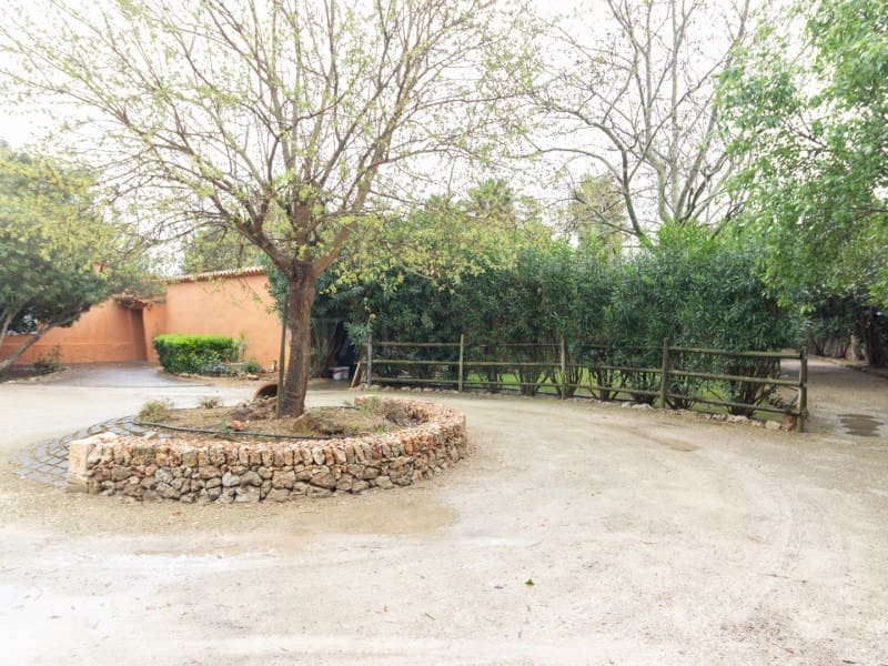 Finca/Casa Rural de 6 habitaciones en Llucmaçanes en venta con piscina - 1.450.000 € (Ref: 9639393)