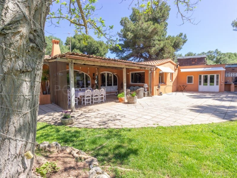 Finca/Casa Rural de 6 habitaciones en Llucmaçanes en venta con piscina - 1.450.000 € (Ref: 9639393)