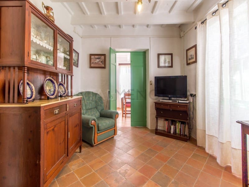 5 slaapkamer Finca/Landhuis te koop in Es Castell - € 1.950.000 (Ref: 9639395)