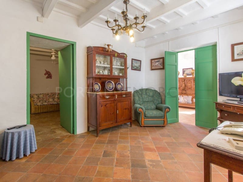 5 slaapkamer Finca/Landhuis te koop in Es Castell - € 1.950.000 (Ref: 9639395)