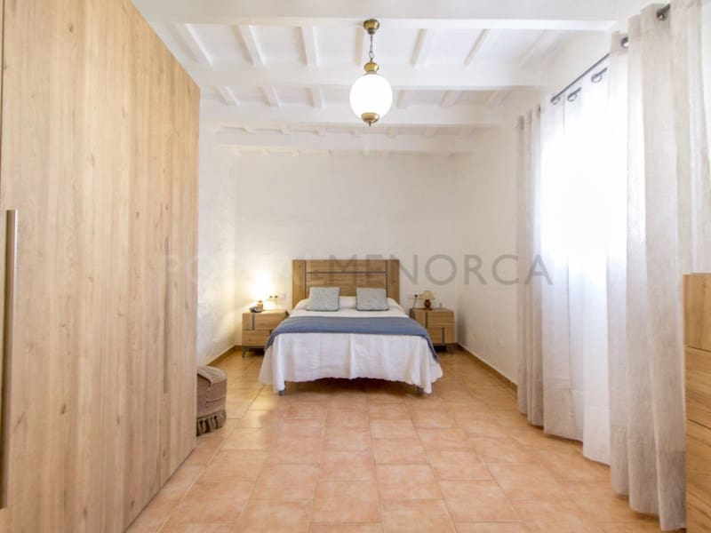 5 slaapkamer Finca/Landhuis te koop in Es Castell - € 1.950.000 (Ref: 9639395)