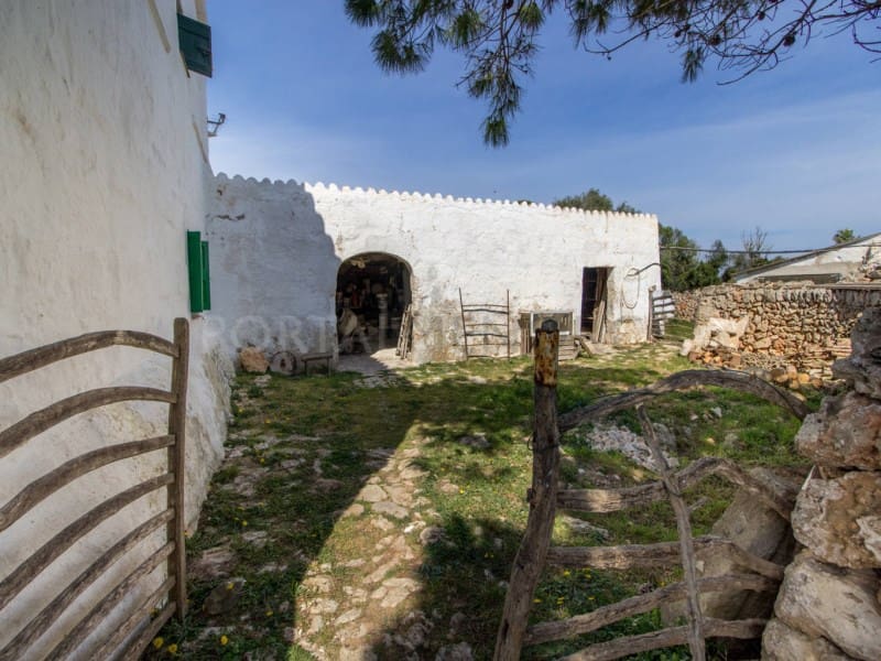 5 slaapkamer Finca/Landhuis te koop in Es Castell - € 1.950.000 (Ref: 9639395)