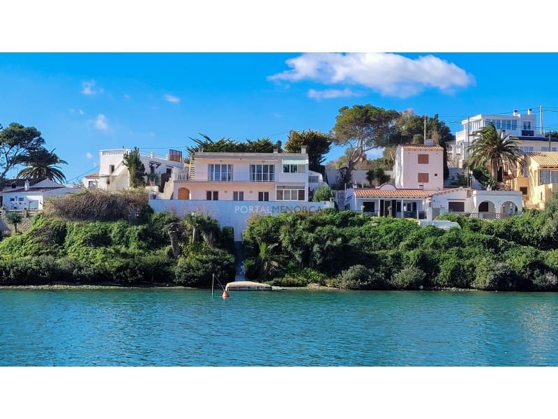 Chalet de 3 habitaciones en Mahón / Maó en venta - 2.895.000 € (Ref: 9639404)