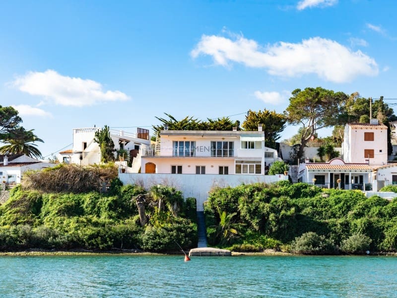 Chalet de 3 habitaciones en Mahón / Maó en venta - 2.895.000 € (Ref: 9639404)