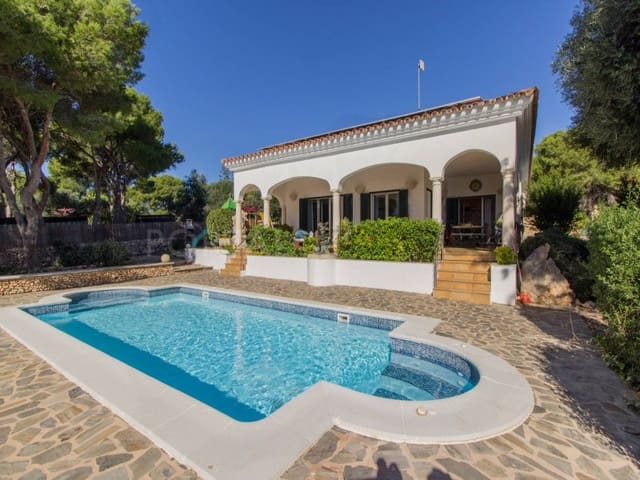 4 slaapkamer Villa te koop in Binibeca, San Luis / Sant Lluís met zwembad garage - € 1.850.000 (Ref: 9639409)