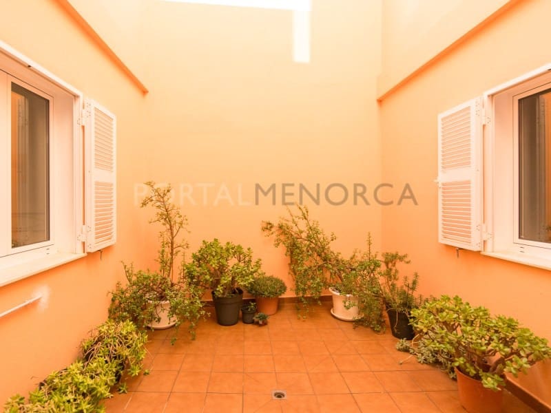 4 sovrum Lägenhet till salu i Ciutadella de Menorca - 700 000 € (Ref: 9639411)