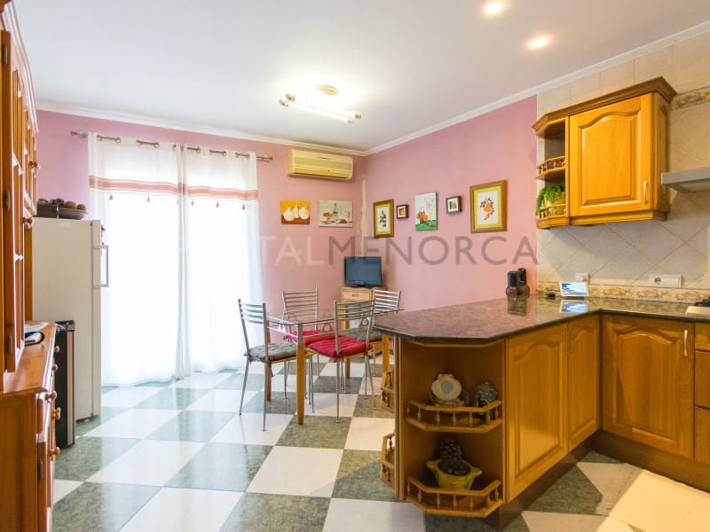 4 sovrum Lägenhet till salu i Ciutadella de Menorca - 700 000 € (Ref: 9639411)