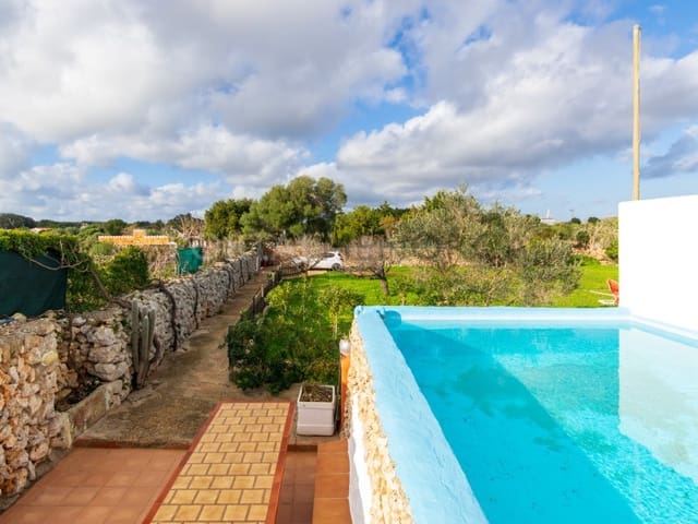 2 slaapkamer Finca/Landhuis te koop in San Luis / Sant Lluís met zwembad - € 318.500 (Ref: 9639412)