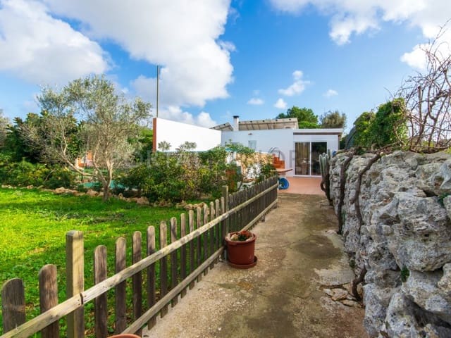 2 slaapkamer Finca/Landhuis te koop in San Luis / Sant Lluís met zwembad - € 318.500 (Ref: 9639412)