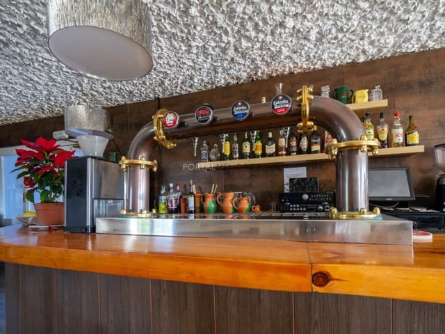 Kommersiell till salu i Biniancolla, San Luis / Sant Lluís - 1 700 000 € (Ref: 9639420)