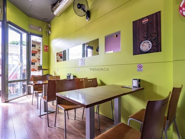 Commercieel te koop in Mahón / Maó - € 195.000 (Ref: 9639421)