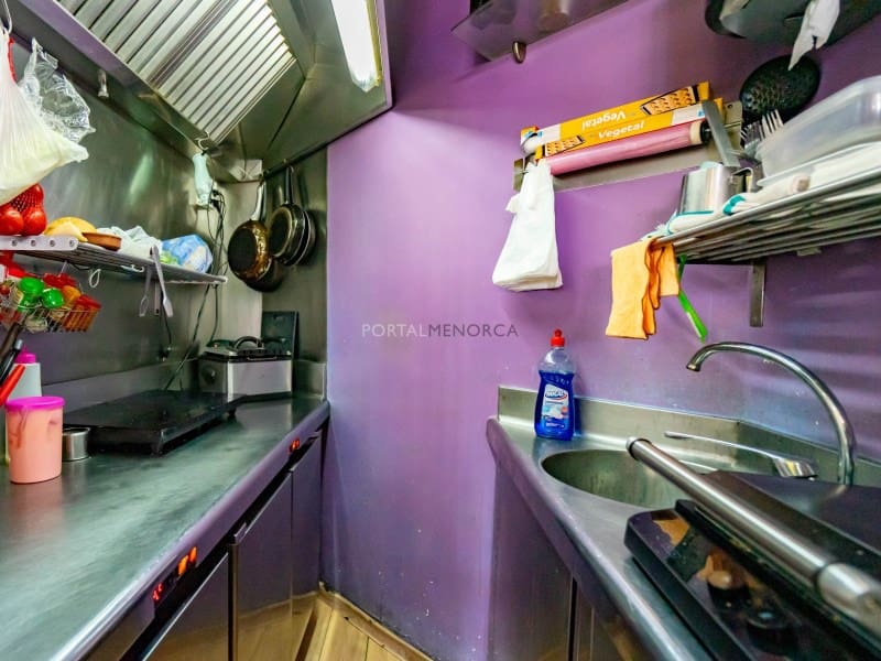 Commercieel te koop in Mahon / Mao - € 195.000 (Ref: 9639421)