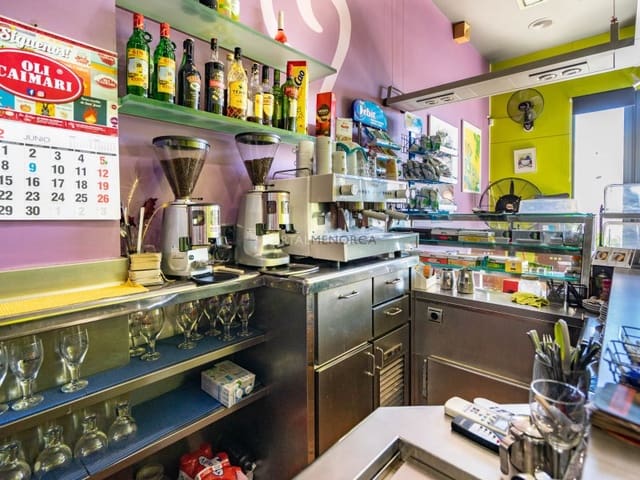 Commercieel te koop in Mahón / Maó - € 195.000 (Ref: 9639421)