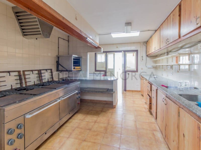 3 chambre Restaurant/Bar à vendre à Es Castell - 1 750 000 € (Ref: 9639423)