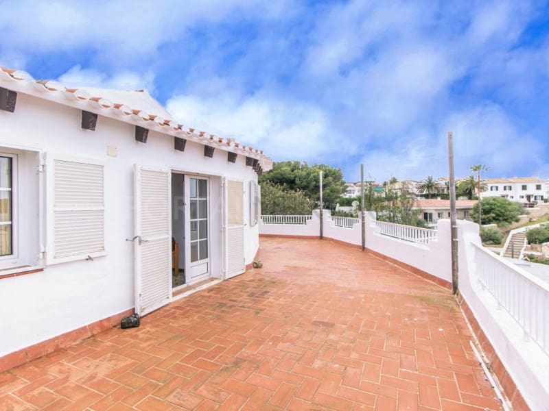 3 chambre Restaurant/Bar à vendre à Es Castell - 1 750 000 € (Ref: 9639423)