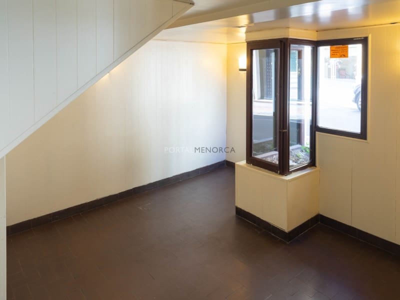 Commercial for sale in Mahon / Mao - € 295,000 (Ref: 9666369)