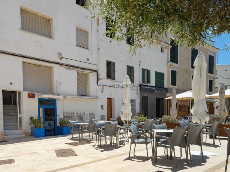 Commercial for sale in Mahon / Mao - € 295,000 (Ref: 9666369)