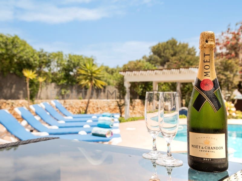 3 makuuhuone Huvila myytävänä paikassa Binibeca mukana uima-altaan - 945 000 € (Ref: 9666370)