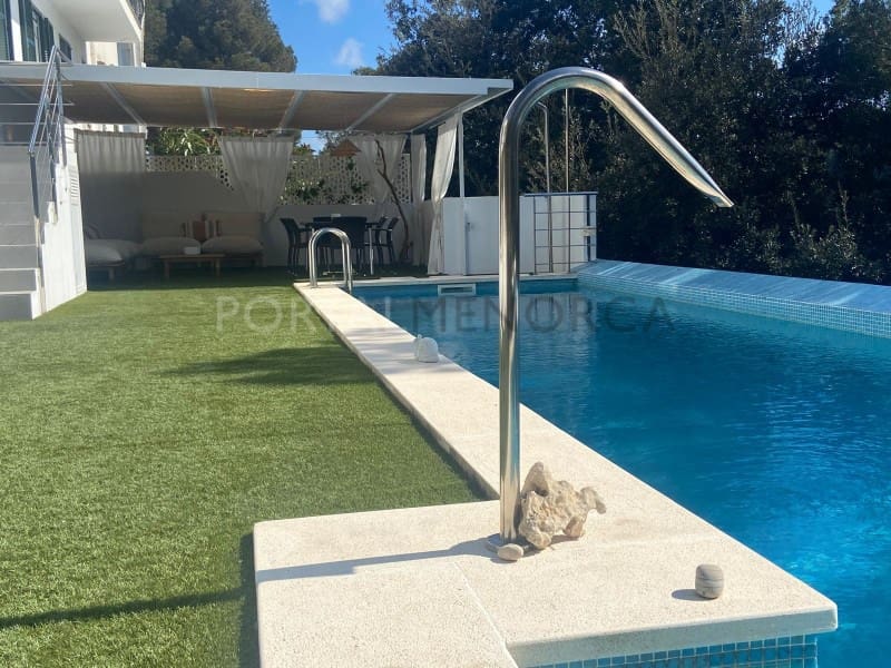 3 slaapkamer Villa te koop in Cala Galdana met zwembad - € 675.000 (Ref: 9686309)