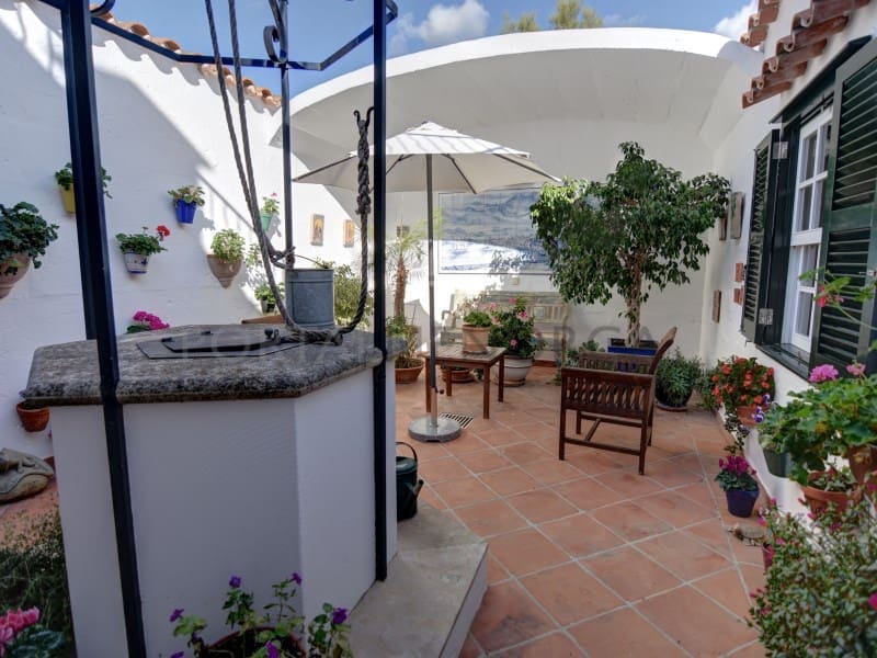 4 soveværelse Finca/Landehus til salg i San Clemente / Sant Climent med swimmingpool - € 2.600.000 (Ref: 9690487)