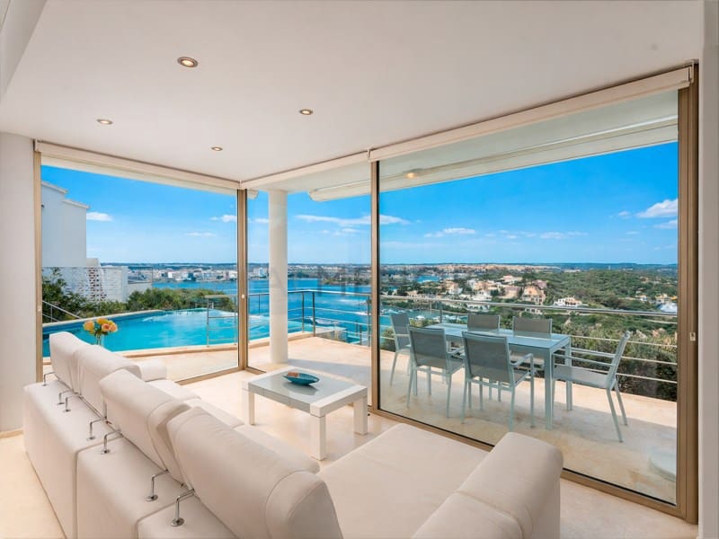 3 bedroom Villa for sale in Cala Llonga with pool garage - € 1,275,000 (Ref: 9701520)