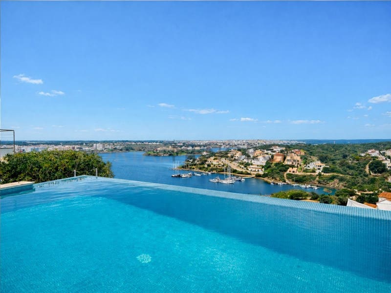 3 bedroom Villa for sale in Cala Llonga with pool garage - € 1,275,000 (Ref: 9701520)