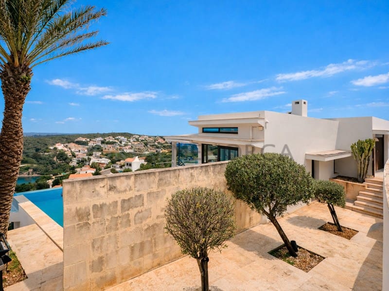 3 bedroom Villa for sale in Cala Llonga with pool garage - € 1,275,000 (Ref: 9701520)