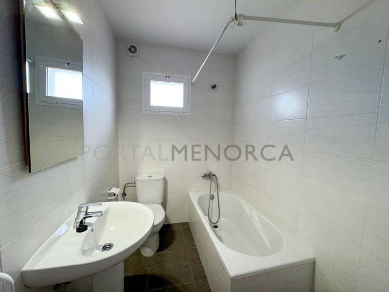 3 bedroom Flat for sale in Llucmacanes - € 450,000 (Ref: 9712077)