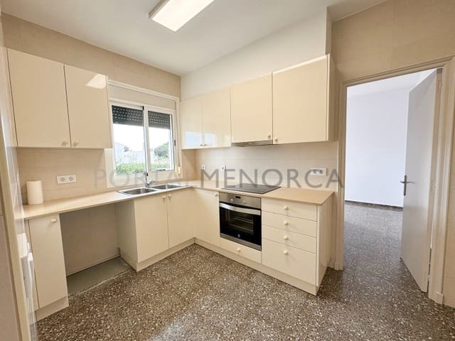 3 bedroom Flat for sale in Llucmaçanes, Mahón / Maó - € 450,000 (Ref: 9712077)