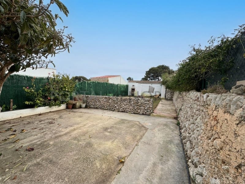 3 bedroom Flat for sale in Llucmacanes - € 450,000 (Ref: 9712077)