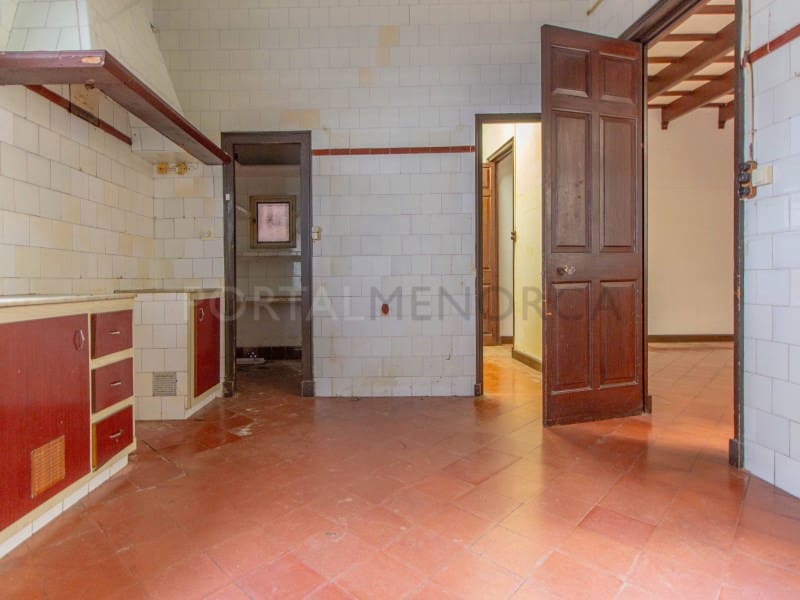 3 bedroom Flat for sale in Mahon / Mao - € 500,000 (Ref: 9721564)