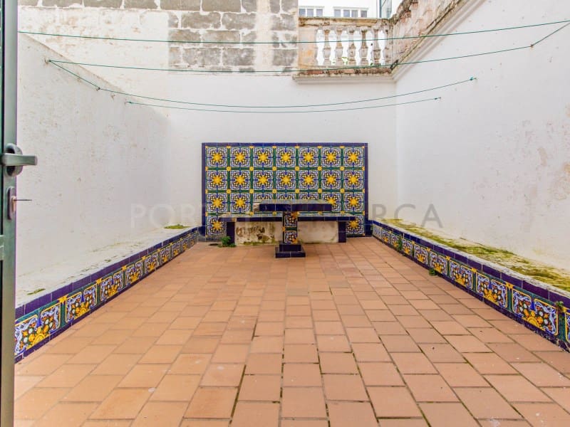 3 bedroom Flat for sale in Mahon / Mao - € 500,000 (Ref: 9721564)