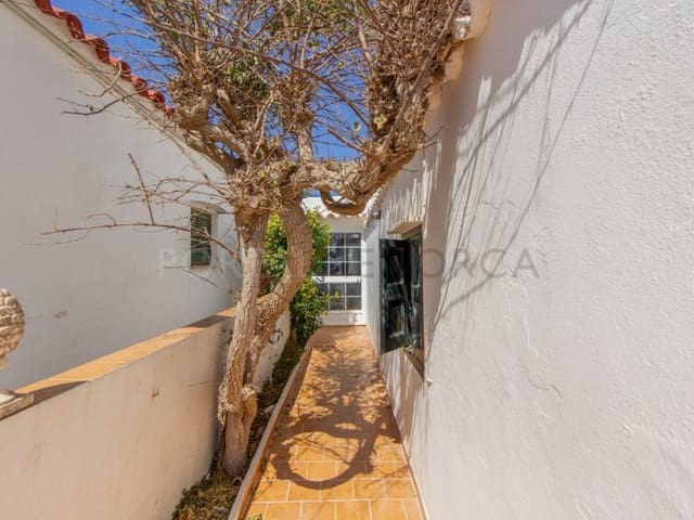 2 bedroom Apartment for sale in Punta Prima, San Luis / Sant Lluís - € 420,000 (Ref: 9732013)