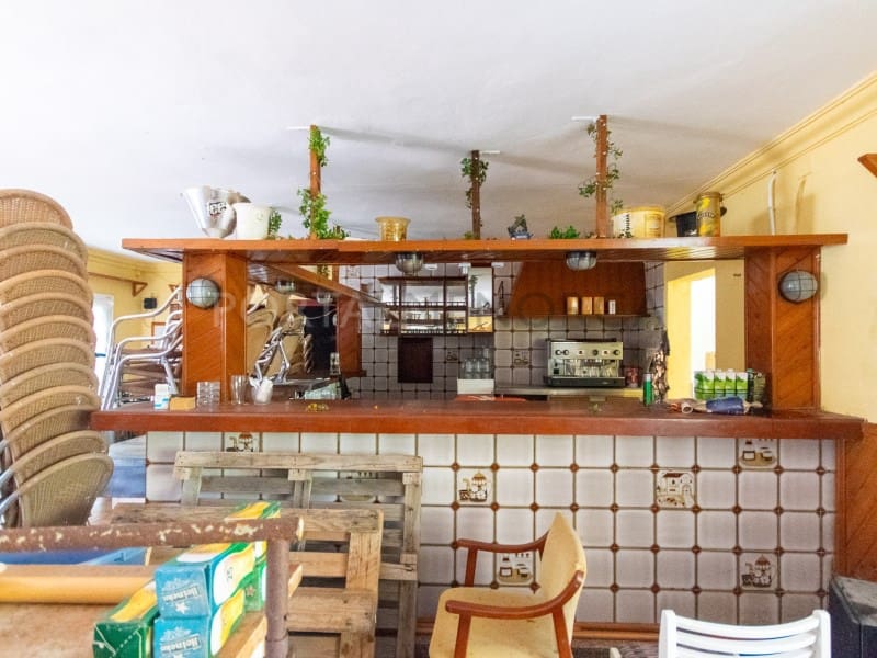 Kaupallinen myytävänä paikassa Arenal d'en Castell - 475 000 € (Ref: 9755569)