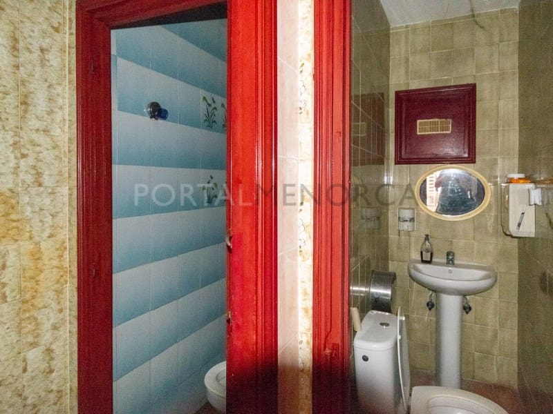 Kaupallinen myytävänä paikassa Arenal d'en Castell - 475 000 € (Ref: 9755569)