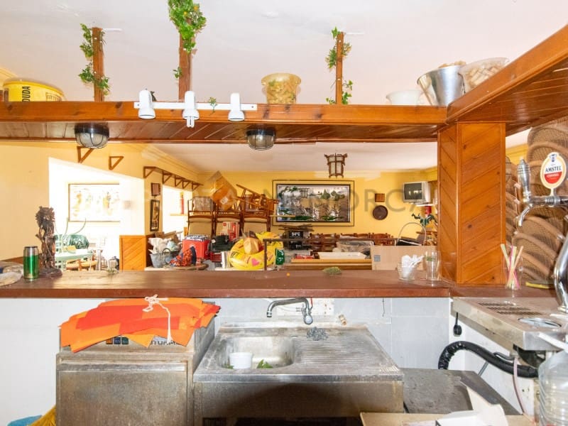 Kaupallinen myytävänä paikassa Arenal d'en Castell - 475 000 € (Ref: 9755569)