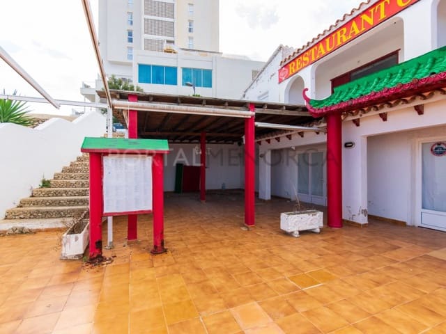 Kaupallinen myytävänä paikassa Arenal d'en Castell, Es Mercadal - 475 000 € (Ref: 9755569)