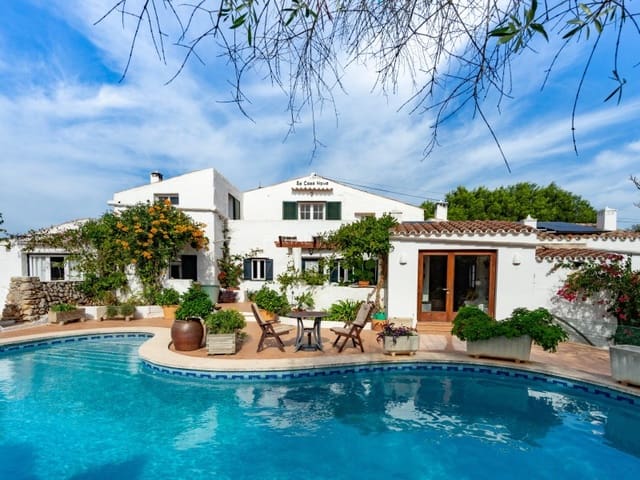 6 bedroom Finca/Country House for sale in Es Castell - € 1,595,000 (Ref: 9790941)