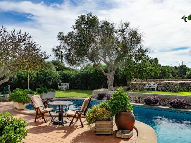 6 bedroom Finca/Country House for sale in Es Castell - € 1,595,000 (Ref: 9790941)