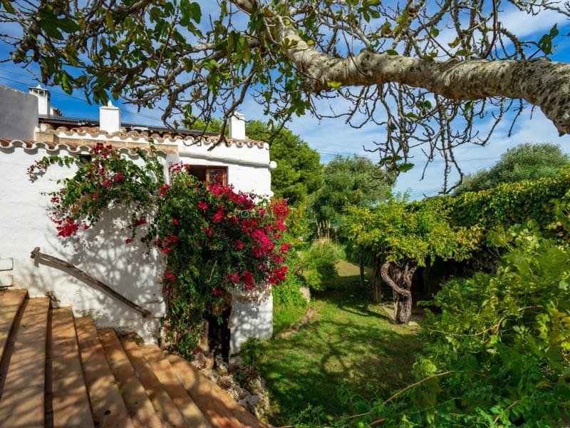 6 bedroom Finca/Country House for sale in Es Castell - € 1,595,000 (Ref: 9790941)