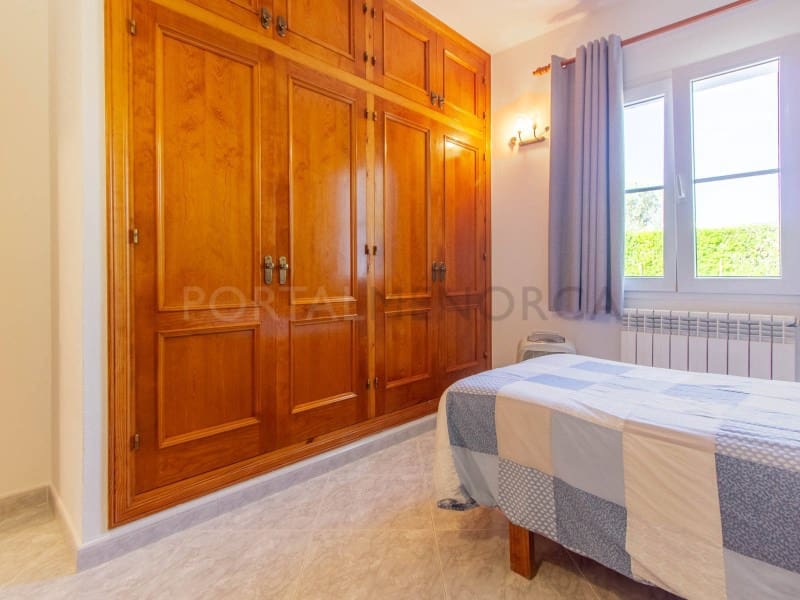 3 makuuhuone Huvila myytävänä paikassa Binidali mukana uima-altaan 
autotalli - 1 150 000 € (Ref: 9806390)