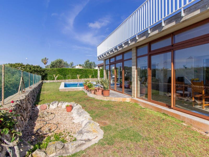 3 makuuhuone Huvila myytävänä paikassa Binidali mukana uima-altaan 
autotalli - 1 150 000 € (Ref: 9806390)