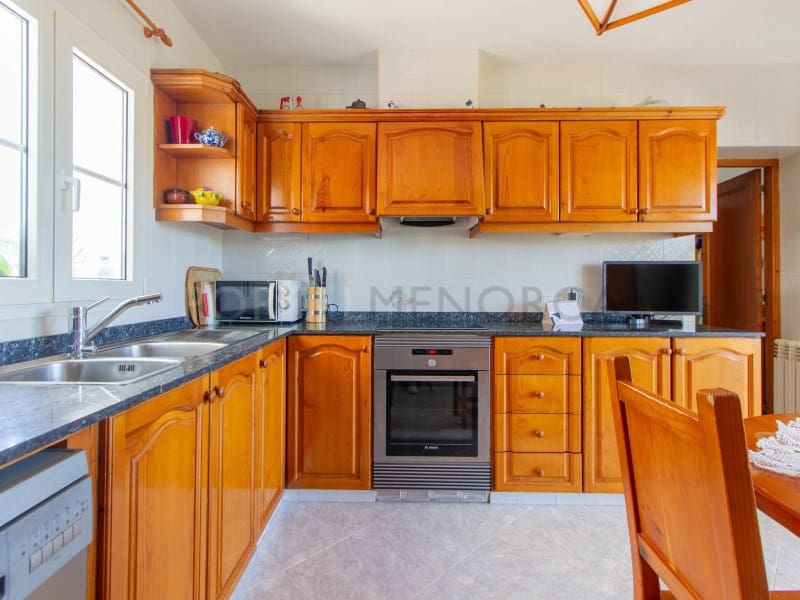 3 makuuhuone Huvila myytävänä paikassa Binidali mukana uima-altaan 
autotalli - 1 150 000 € (Ref: 9806390)