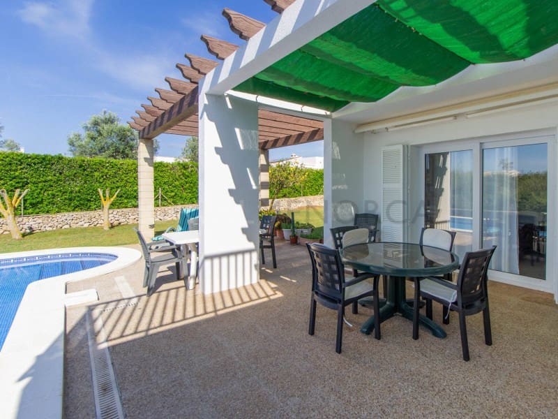 3 makuuhuone Huvila myytävänä paikassa Binidali mukana uima-altaan 
autotalli - 1 150 000 € (Ref: 9806390)