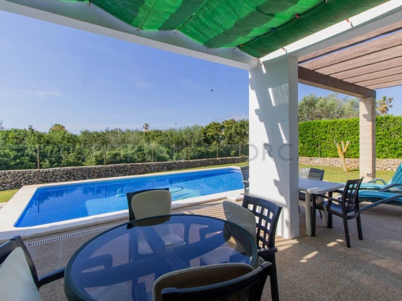 3 makuuhuone Huvila myytävänä paikassa Binidali mukana uima-altaan 
autotalli - 1 150 000 € (Ref: 9806390)